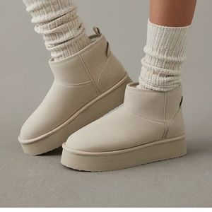 AE The Hangout Bootie